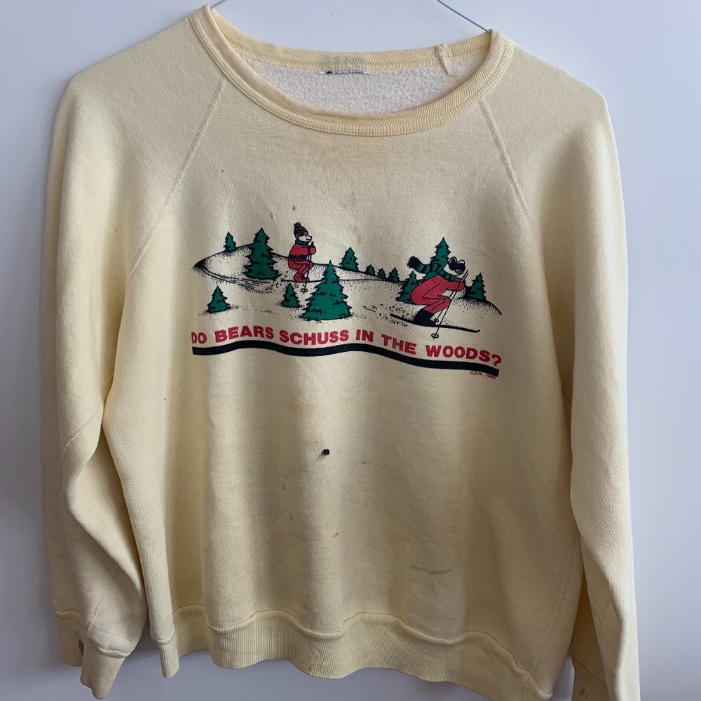 "Do Bears Schuss in the Woods?" Sweater Size M
